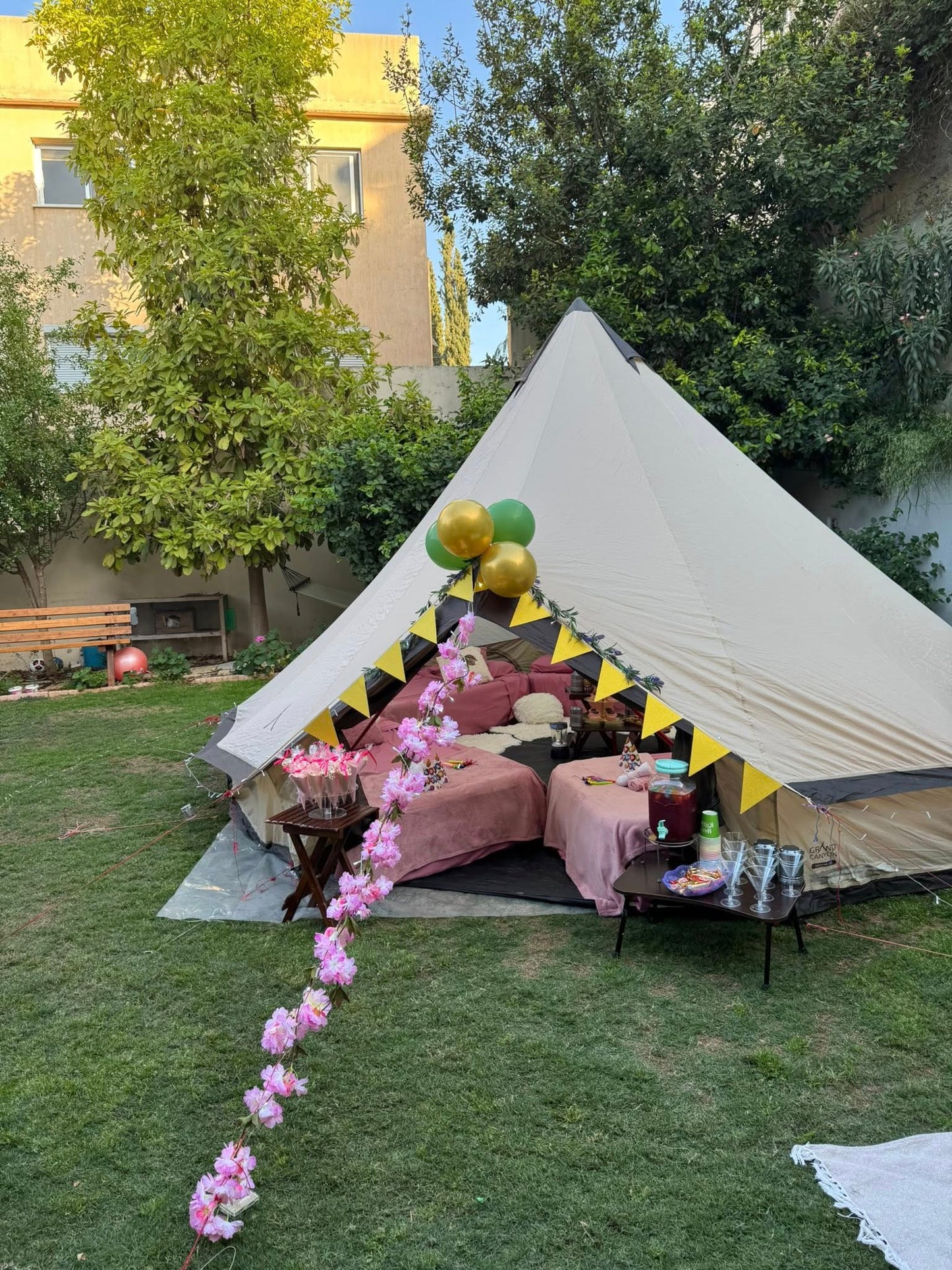 Glamping Party